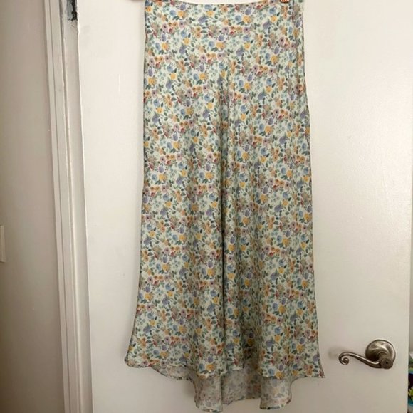 Zara Floral Rose Print White Midi Skirt - Picture 1 of 2